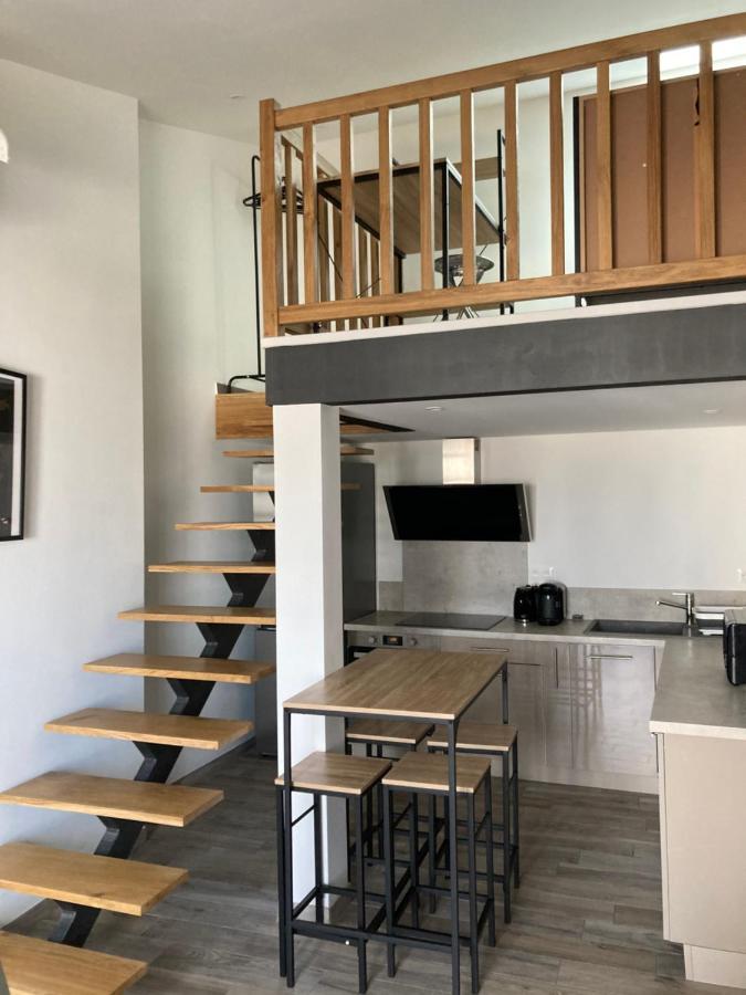 Studio Meuble Du Bourg Puymiclan Zewnętrze zdjęcie