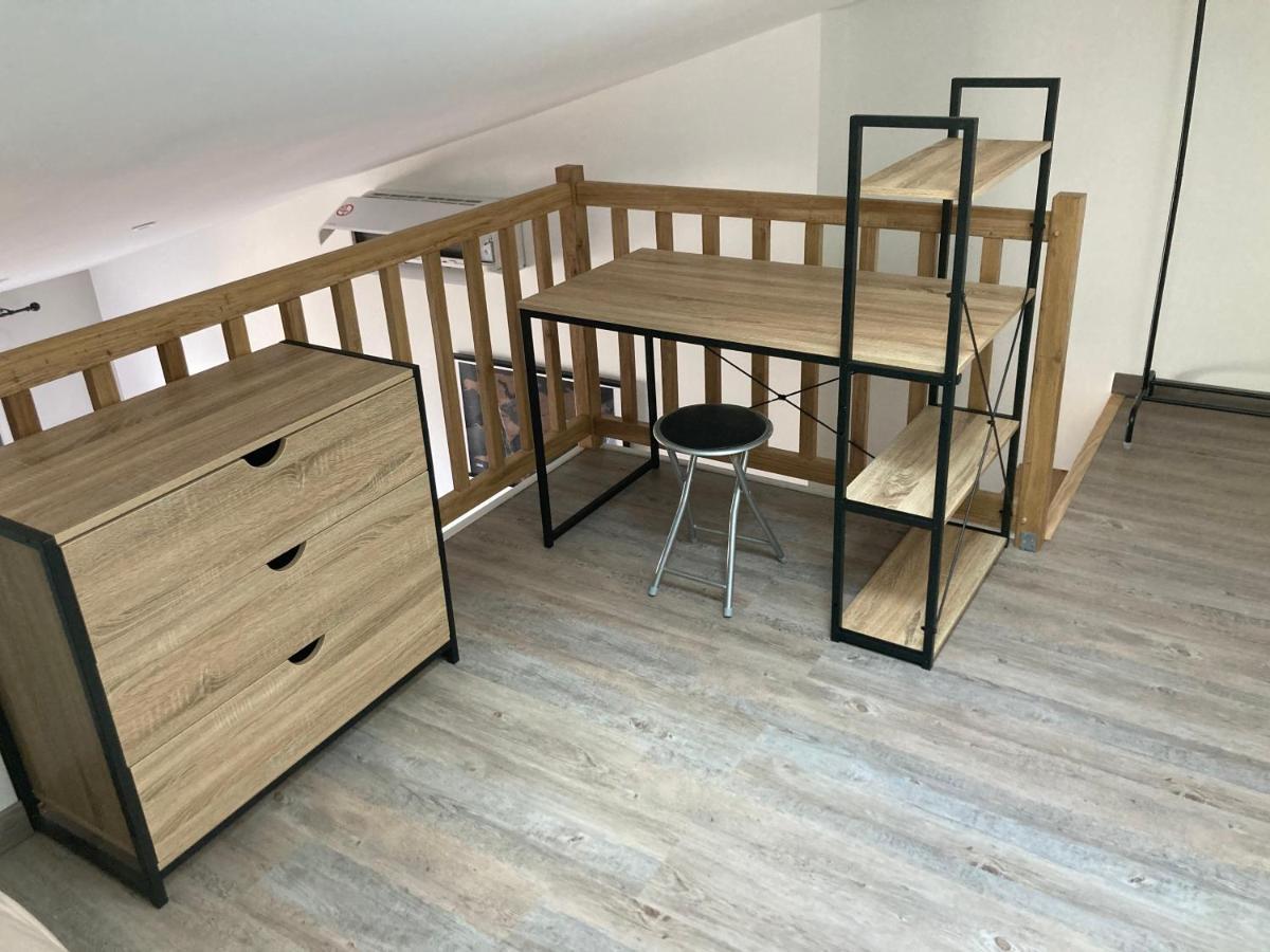 Studio Meuble Du Bourg Puymiclan Zewnętrze zdjęcie